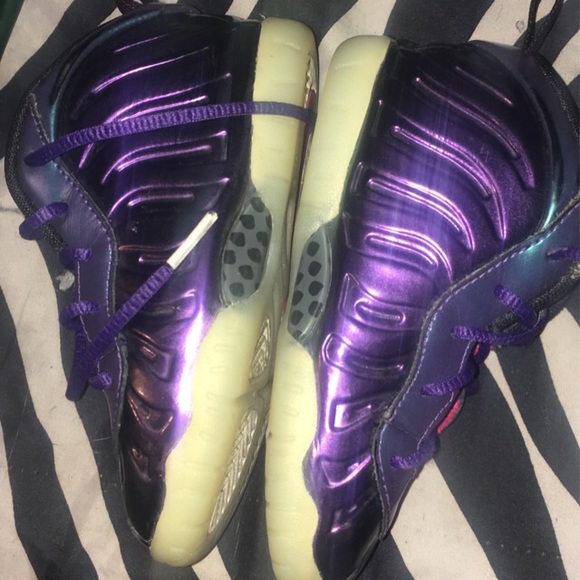 Shoes - Picture 3 of 3